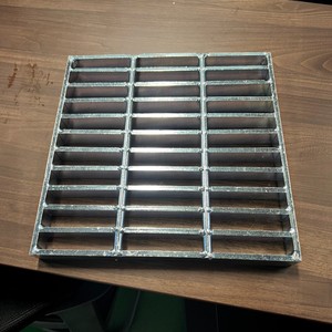 Rejilla de Acero Galvanizado de Servicio Ligero Anticorrosión - Product Image 3