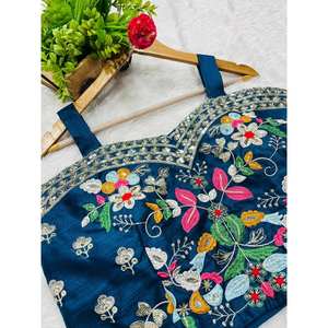 Ensemble de lehenga fantaisie prêt-à-porter avec chemisier et top court, 3 pièces en mousseline de soie, taille XL - Product Image 3