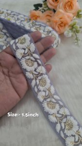 Hermosos encajes florales bordados multicolor de 1 pulgada para prendas, manualidades, vestidos y accesorios de moda. - Product Image 4