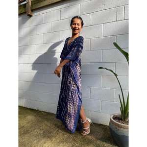 Robe longue maxi ample à imprimé bohème pour femmes, col en V, sans manches, lavable, idéale pour les vacances d'été - Product Image 2