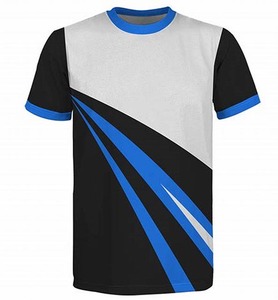 Maillot de football géométrique noir et jaune pour homme, col rond, manches courtes, en polyester respirant, coupe athlétique, imprimé par sublimation - Product Image 2