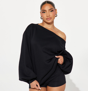 Sweat-shirt à col rond surdimensionné en molleton brodé avec logo personnalisé pour femmes, fabriqué sur mesure - Product Image 1