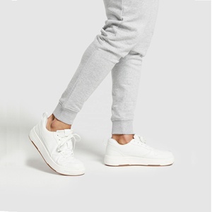 กางเกงออกกำลังกายสไตล์ลำลองของผู้ชายสำหรับ2025กางเกงสกินนี่ป้องกันการยับพร้อมการตกแต่งปักลาย - Product Image 6