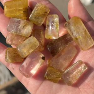 Vente en gros de cristaux naturels très demandés, pierres de guérison, tranches de quartz rutile doré en forme libre pour la fabrication de bijoux - Product Image 3