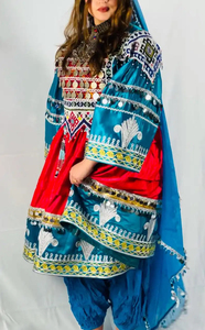 Robe de festival afghane Kuchi artisanale pour femmes, vintage, traditionnelle, brodée, dentelle reflétant le style pashtun, robe afghane Kuchi - Product Image 4