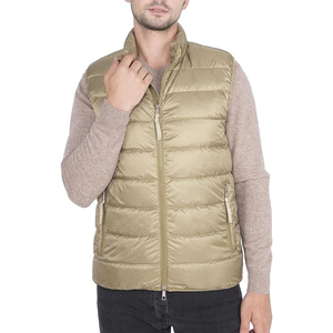 Chaleco Acolchado Ligero Color Beige Champán para Hombre, Cuello Alto, Cierre Frontal con Cremallera, Sin Mangas, para Invierno, Venta al Por Mayor Directa - Product Image 2