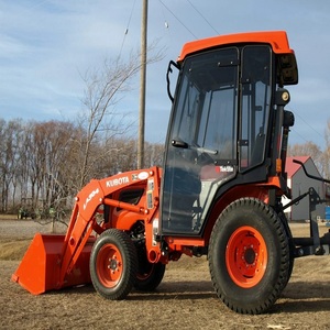 Tracteur compact Kubota B2920 en gros d'usine avec plateau de tonte, 23 CV, diesel, 4x4, hydrostatique, machine agricole et de jardin - Product Image 2