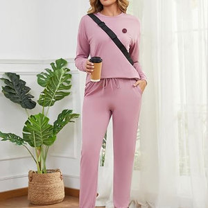 Ensemble de survêtement pour femmes tendance, confortable, deux pièces assorties, pour les sorties décontractées, les voyages de week-end et le quotidien - Product Image 4