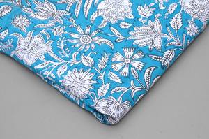 Tela 100% Algodón Suave y Puro con Estampado Floral para Ropa - Túnica India para Vestidos, Cortinas, Ropa de Dormir, Juguetes, Ligera - Product Image 5