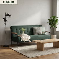 Sofá Cama Contemporáneo de Tela de Tres Plazas con Respaldo Acolchado y Patas de Metal - Muebles Duraderos para Sala de Estar, Apartamentos y Hoteles