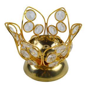 Diya de Cristal con Diseño Festivo, Diya de Latón con Acabado Plateado, Diya Moderna de Metal de Latón, Decoración de Lujo para el Hogar, Nuevas Tendencias de Lujo - Product Image 4