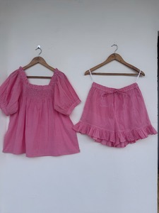 Ensemble bohème 2 pièces pour femmes, haut à manches courtes et short au-dessus du genou, 100% coton, vêtements de plage mignons, tenue de vacances d'été - Product Image 1