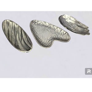 Plateau en aluminium de luxe en forme de cœur, décoration de mariage pour la Saint-Valentin, présentoir à gâteaux personnalisé - Product Image 1