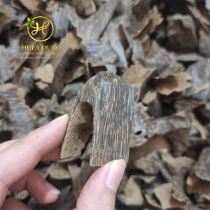Chispas de Madera de Sándalo Oud de Vietnam HUFA, Tratadas con Vapor Suave, 100% Naturales - Product Image 5