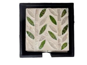 Ensemble de sous-verres de luxe écologiques en nacre ronde avec support, motif floral vert vintage, bordure bleue, style méditerranéen - Product Image 6