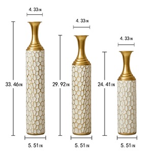 Vase de table en métal au design élégant pour la décoration de la maison, porte-fleurs haut de gamme pour le bureau et les hôtels - Product Image 2
