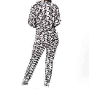 Conjunto deportivo OEM para mujer con cremallera, ideal para viajes, para marcas de estilo de vida, etiqueta privada, MOQ bajo, directo de fábrica - Product Image 2