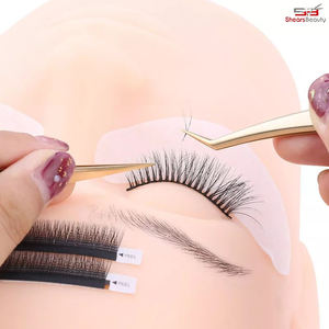 Pinzas para Cejas con Punta Inclinada, Chapadas en Oro, de Acero Inoxidable, Libres de Crueldad Animal, Hechas a Mano, Reutilizables, Estilo Moderno - Product Image 1