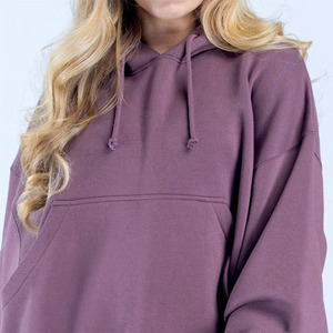 Sudadera con capucha para mujer de alta calidad, diseño personalizado con logotipo, venta al por mayor, con bolsillo frontal con cordón ajustable, suave y cómoda para el invierno. - Product Image 3