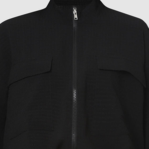 Blouson Bomber Premium Noir Col V Longueur Standard Réversible Imperméable Soie/Coton Utilitaire Fermeture Éclair Devant Sportif Poignets et Ourlet Côtelés - Product Image 4