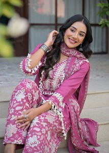 <b>Pink</b> Digital Print Farsi Design Cotton Women <b>Salwar</b> <b>Kameez</b> Set Dupatta 3/4 Sleeve Short Length Party Wear Pakistan Style Quick - Product Image 2