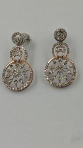 Elegante y Espectacular Juego de Pendientes y Colgantes de Diamantes de Estilo Étnico con Certificación IGI de Oro de 14 Quilates, Piedras Coloridas Cultivadas en Laboratorio de Alta Calidad - Product Image 4