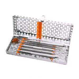 Kit de Instrumentos Dentales Manuales de Acero Inoxidable: Casete de Ortodoncia, Sondas de Diagnóstico, Espejo y Pinzas - Product Image 4