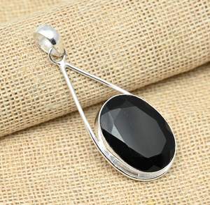 Joyería de espinela negra, colgante de plata de ley 925, hecho a mano, hermoso regalo de aniversario para ella. - Product Image 1