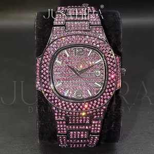 Reloj de Diamantes Simulados a Prueba de Agua Más Vendido para Hombre, Reloj de Pulsera de Lujo con Incrustaciones de Diamantes y Construcción Duradera, Disponible para la Venta - Product Image 4