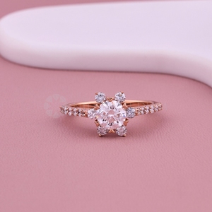 Bague de fiançailles élégante en diamant rond de 1,0 ct de laboratoire Halo Design en or massif 10K 14K 18K cadeau d'anniversaire de mariage - Product Image 1