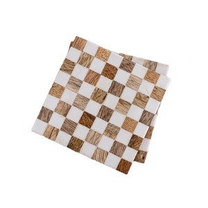 Juego de posavasos de madera y resina con diseño a cuadros Posavasos DE PROTECCIÓN DE MESA Premium para tazas y vasos - Product Image 1
