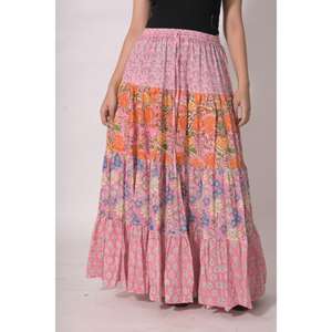 Falda larga étnica bohemia de algodón indio con estampado de bloques y patchwork, falda de verano hecha a mano - Product Image 1