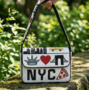 Sac à bandoulière multicolore à motif géométrique en perles, fait main, pour femme, avec rabat magnétique, idéal pour les soirées et les fêtes - Product Image 6