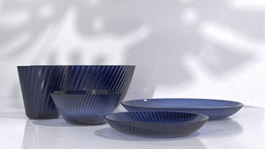 Service de table PGT French Retro Wave Ripple - 5 pièces - Assiettes et bols élégants et écologiques - 6 couleurs - (Fabriqué à Taïwan) - Product Image 6