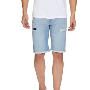 Shorts en jean OEM pour hommes – Qualité supérieure, style décontracté d'été, délavage clair, coupe droite, style vintage, confortables et respirants - Product Image 3
