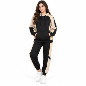 Vêtements de sport confortables pour femmes, idéaux pour le fitness, ensemble veste et pantalon légers et respirants - Product Image 1