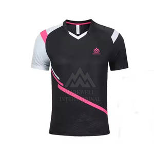Uniforme de badminton sur mesure pour hommes, qualité durable, logo personnalisé imprimé, vêtements de tennis pour hommes, uniforme - Product Image 4
