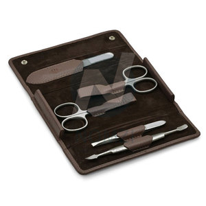 Ensemble de rasage et d'entretien des ongles de luxe 9 pièces en acier inoxydable 7 en 1, kit de soin pour homme avec logo personnalisé, portable et professionnel - Product Image 4