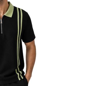 Polo de golf personalizado en negro y verde oliva, con media cremallera, manga corta, tejido texturizado, con logotipo personalizado y etiqueta privada para hombre. - Product Image 4