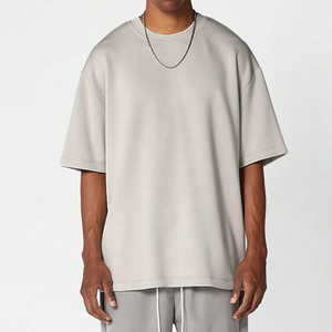 Camiseta Extra Grande Gris Claro para Hombre - Camiseta Casual de Manga Corta de Algodón Suave para Hombre - Product Image 1