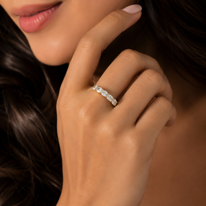 Anillo de Eternidad de Diamantes Cultivados en Laboratorio con Corte Ovalado de Lujo para Mujer, Oro Amarillo/Blanco/Rosa de 10K, 14K, 18K, Apilable para Aniversario de Bodas - Product Image 2