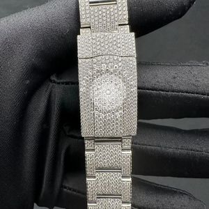 Reloj de Diamantes Splendid Gift de 28 mm con Caja Plateada, Esfera de Cristal de Zafiro, Movimiento Analógico de Cuarzo ETA, Reloj de Lujo para Hombre, Resistente al Agua hasta 10 m - Product Image 5