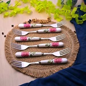 Juego de 6 Tenedores con Mango de Cerámica con Diseño de Flor de Hortensia, Utensilios Elegantes para Comer - Product Image 1