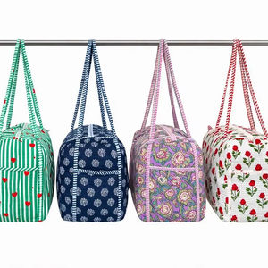 Bolsa de lona de algodón hecha a mano, multicolor, acolchada, para viaje, equipaje, ligera, con múltiples compartimentos. - Product Image 1