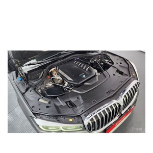 BMW Série 7 730d XDrive M Sport Septembre 2021 45 995 km Diesel Automatique Sièges en cuir Volant à gauche - Product Image 6