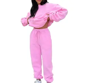 Ensemble d'été personnalisé avec logo : Sweat à capuche court, veste et pantalon de survêtement pour femme (lot de deux pièces) - Product Image 1