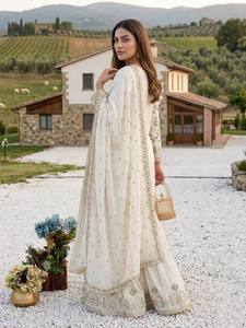 Conjunto de Kurta Tradicional Indio-Pakistaní para Mujer, Largo hasta el Suelo, con Dupatta, Corte Regular, Atuendo Étnico para Todas las Temporadas - Product Image 3