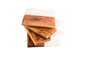 Ensemble de dessous-de-verre en bois d'acacia et en marbre de luxe, fabriqués à la main, avec logo personnalisé, pour les mariages, les fêtes et les intérieurs - Product Image 4