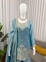 Ensemble Kurti Plazo Dupatta en Soie Fendy Élégant et Très Vendu avec Broderie de Fil et Dentelle sur Quatre Côtés, Prêt-à-Porter pour Tenue de Fête