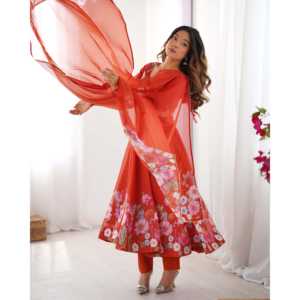 Hermoso Vestido Anarkali Talla XS con Pantalón y Dupatta para Fiestas - Product Image 6
